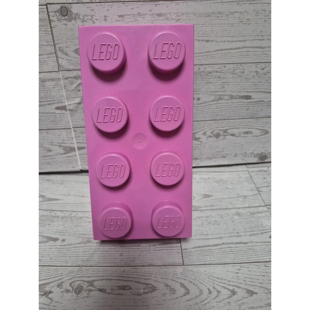 Pink Lego Bricks Container And 2 Figures